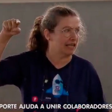 Time de voleibol de colaboradores do Grupo Cene na Record Rio Preto