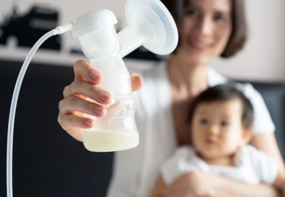 Doar leite materno ajuda a salvar vidas de bebês recém-nascidos
