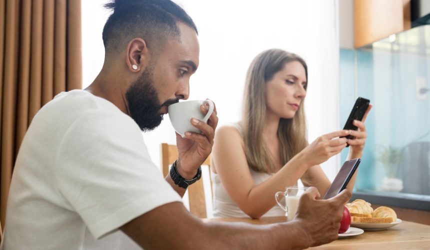 Cuidado! Uso excessivo de telas pode causar vários problemas de saúde
